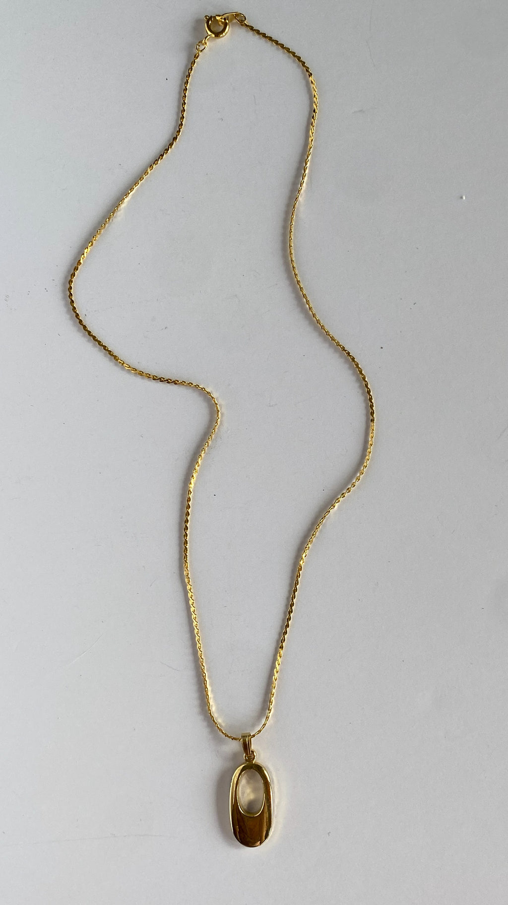 KATE Oblong Charm Choker