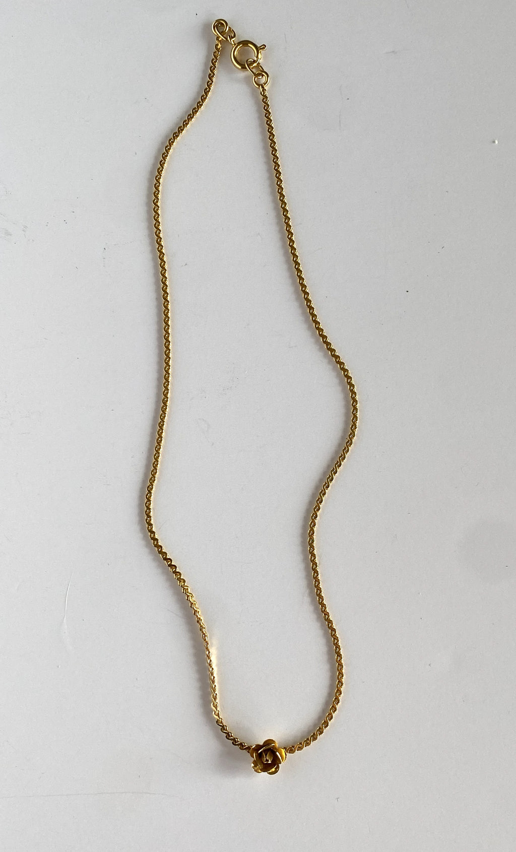 SARA Flower Choker