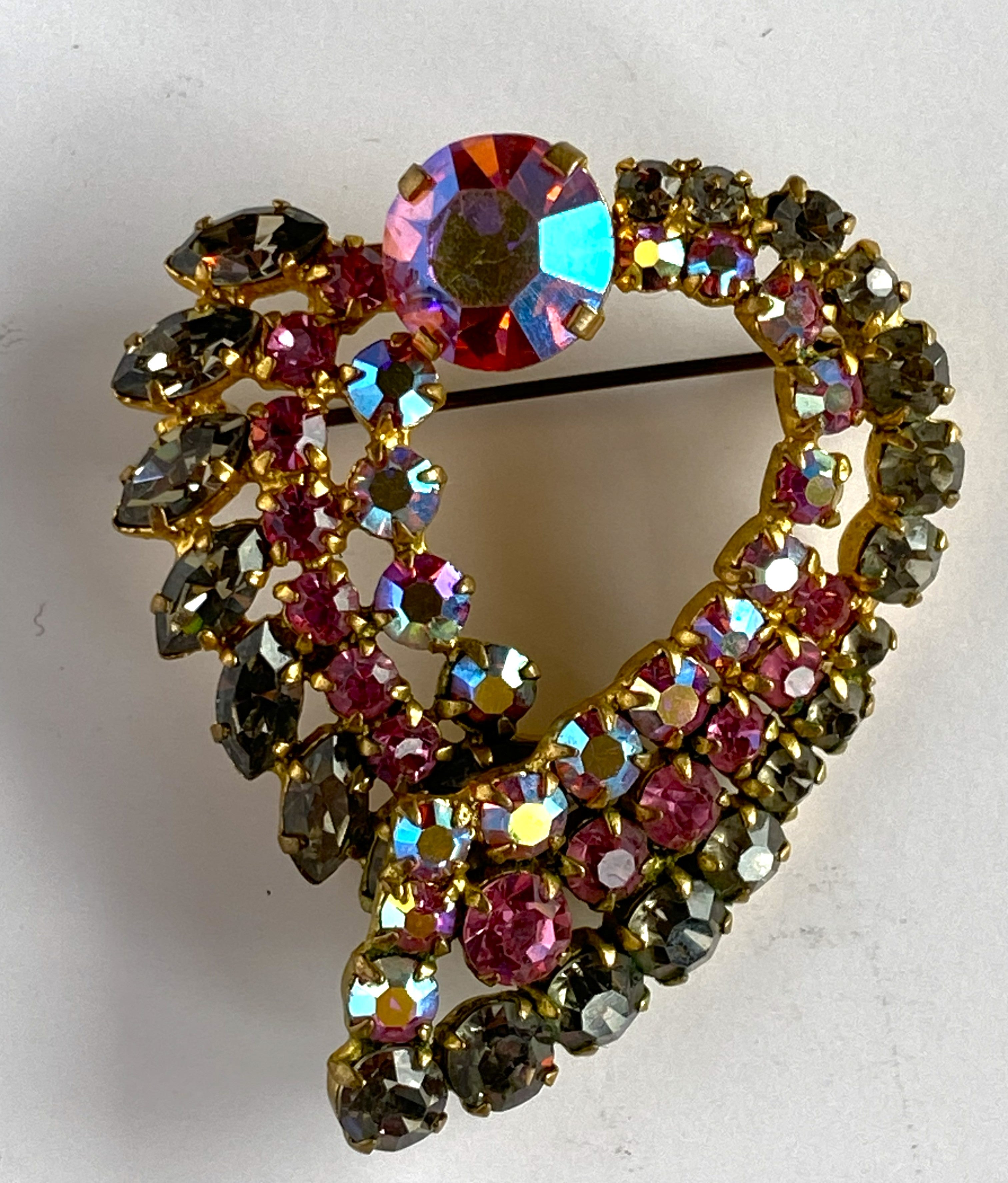 JULIETTE Heart Shaped Brooch