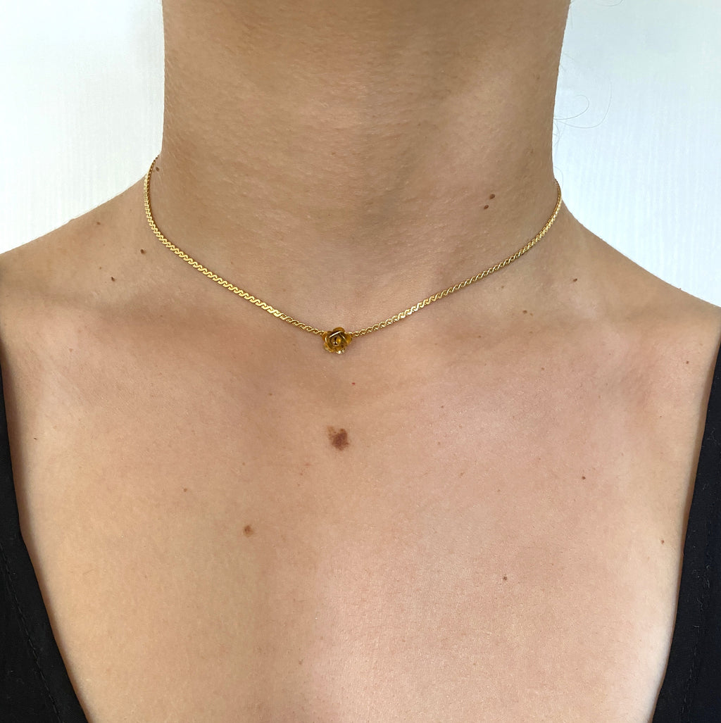 SARA Flower Choker