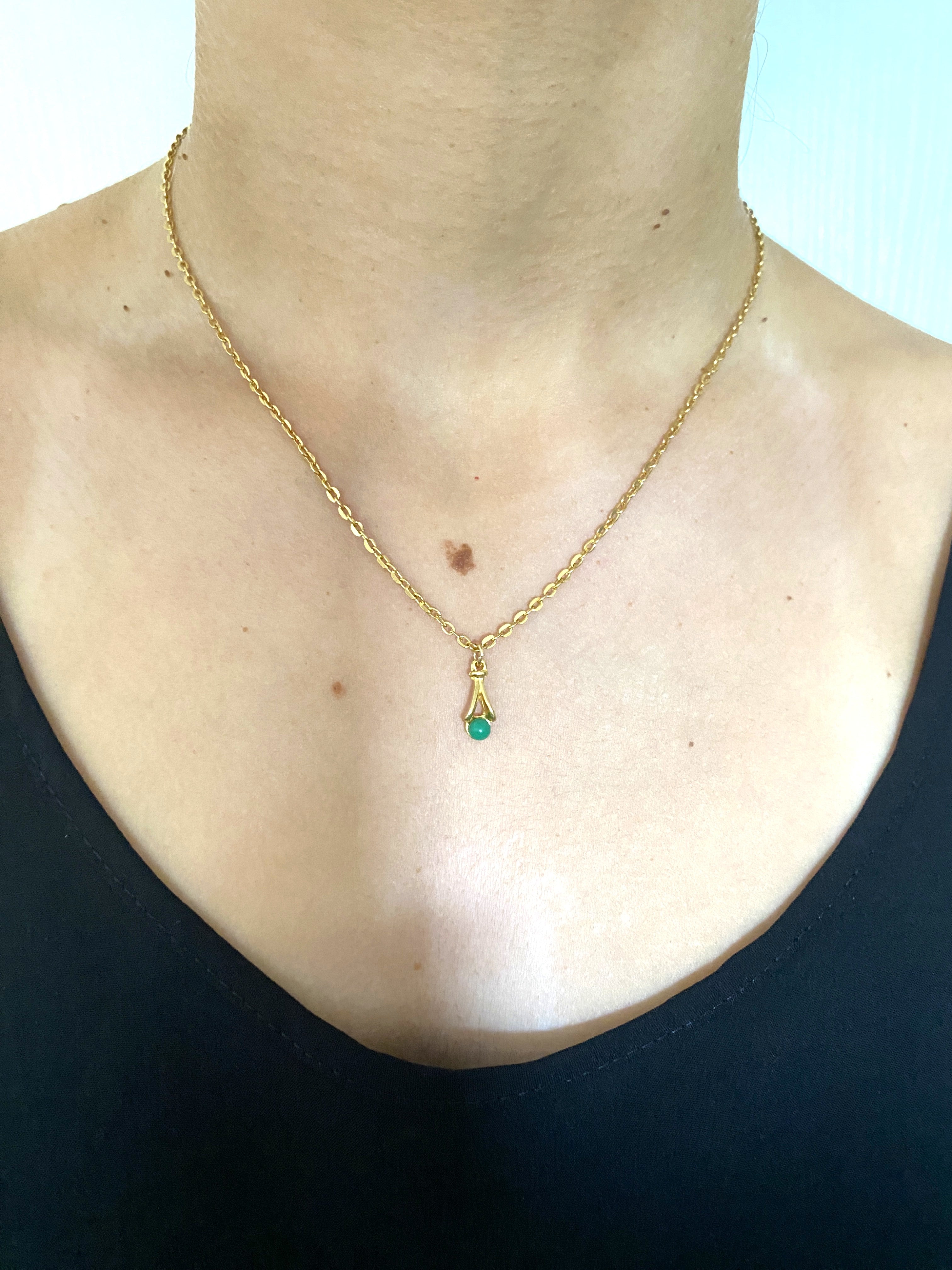 BELLA Tiny Green Bead Choker